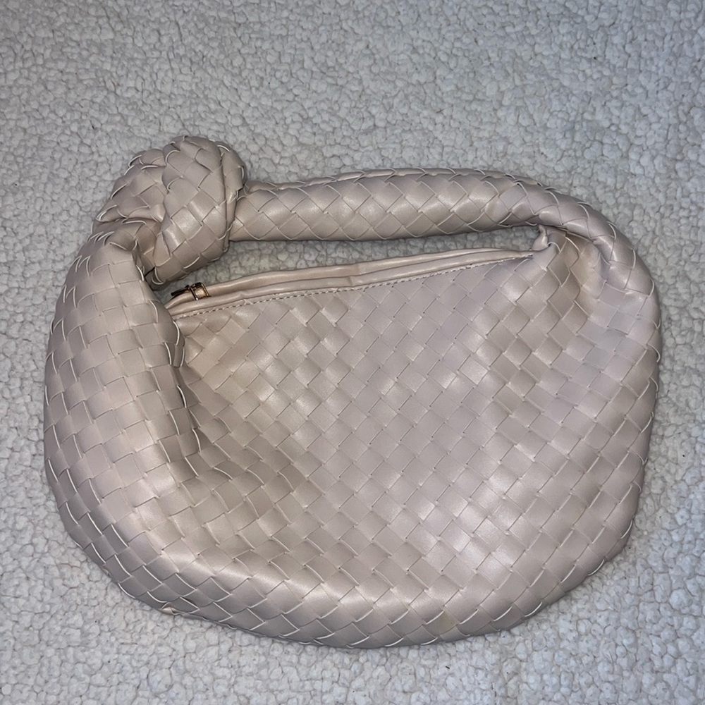 NWT: Light creamy Pink Shoulder Bag